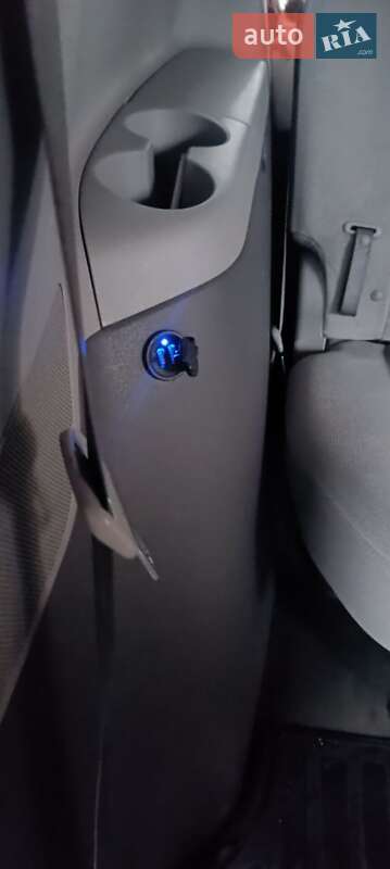 Минивэн Toyota Sienna 2015 в Черновцах фото 65 Минивэн Toyota Sienna 2015 в Черновцах