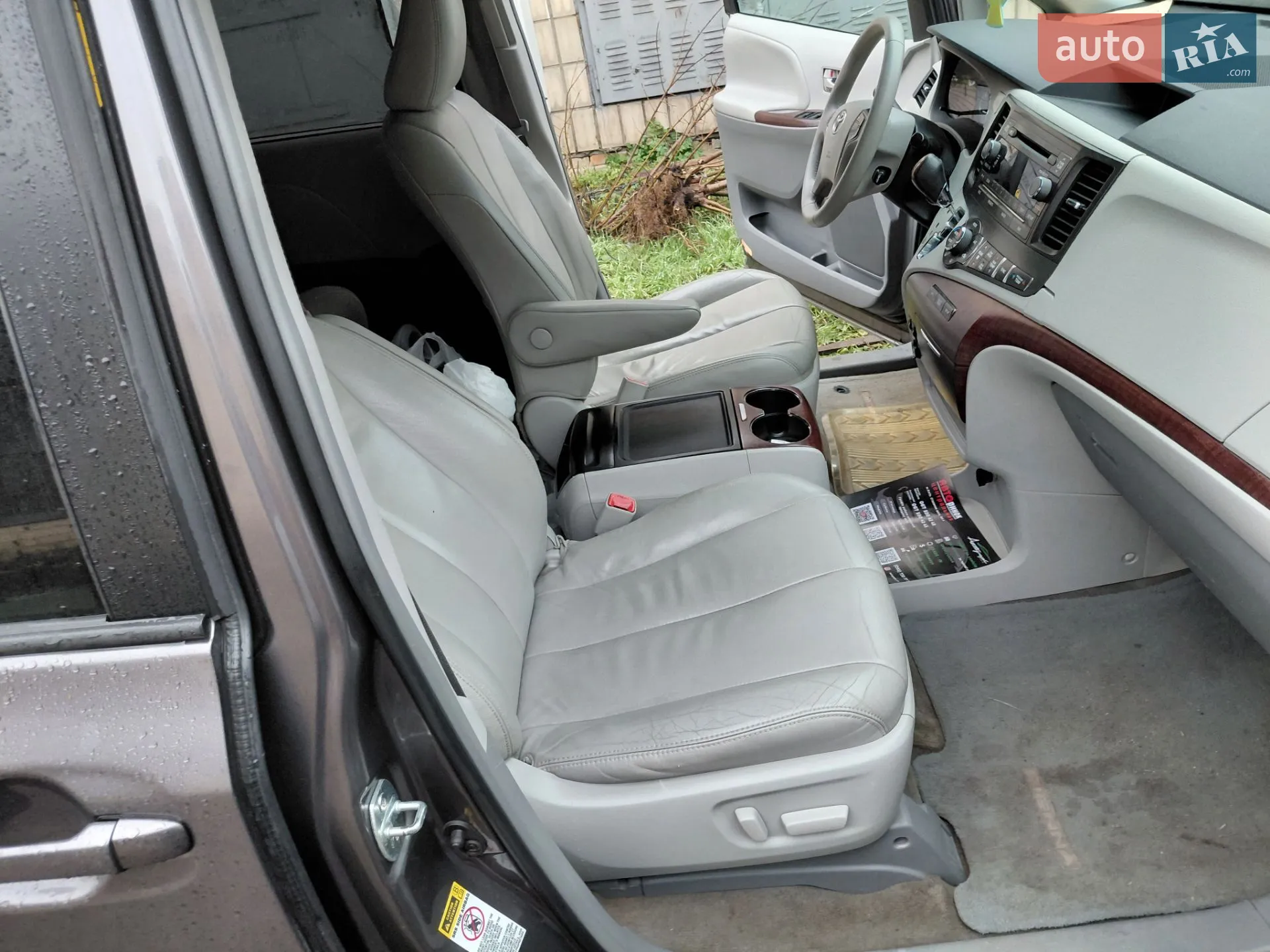 2014 Toyota Sienna - мініатюра 19