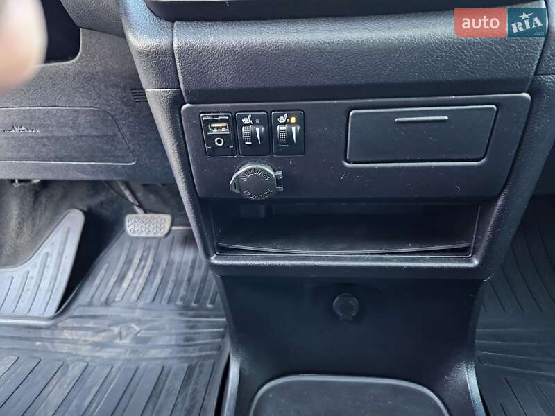 Мінівен Toyota Sienna 2016 в Одесі