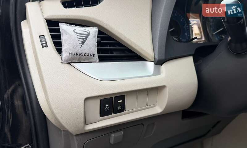 Мінівен Toyota Sienna 2019 в Одесі