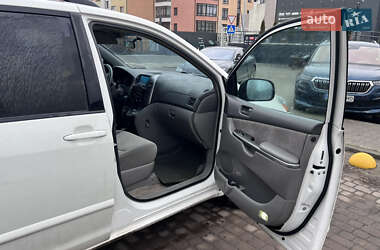 Минивэн Toyota Sienna 2007 в Ивано-Франковске
