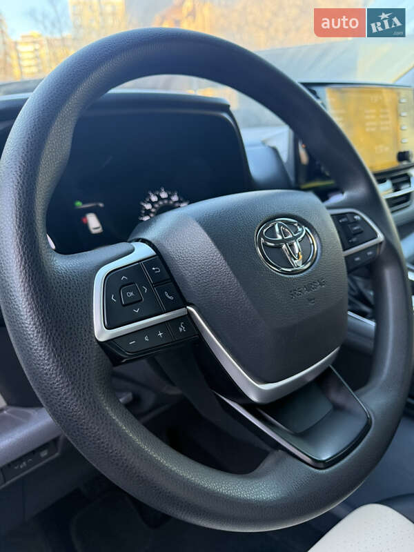 Мінівен Toyota Sienna 2020 в Хмельницькому