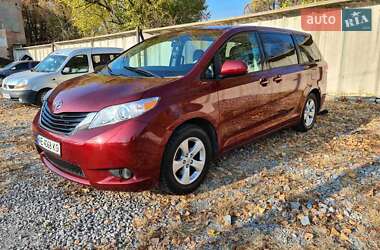 Минивэн Toyota Sienna 2012 в Днепре
