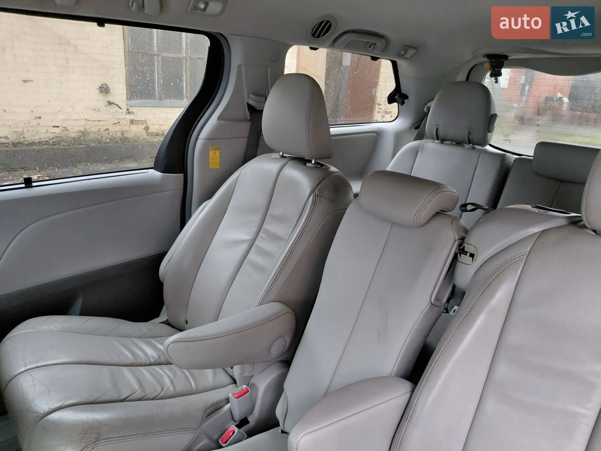 2014 Toyota Sienna - мініатюра 4