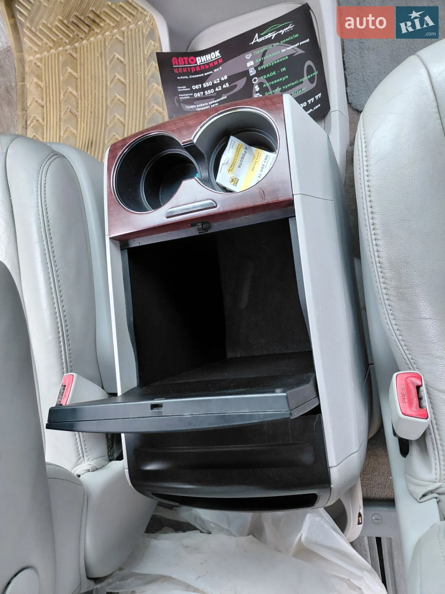2014 Toyota Sienna - мініатюра 9