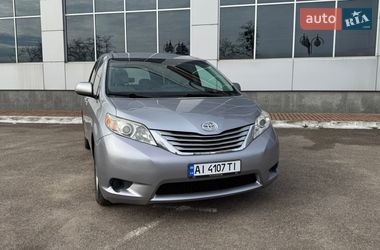 Минивэн Toyota Sienna 2016 в Белой Церкви
