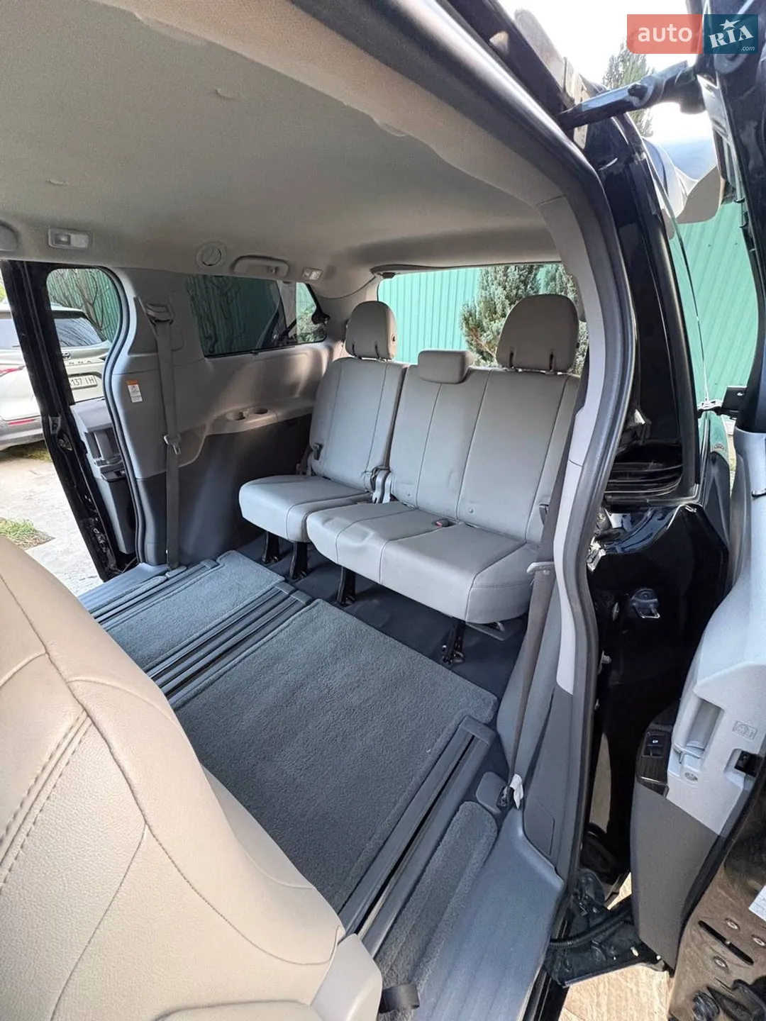 2017 Toyota Sienna - мініатюра 31