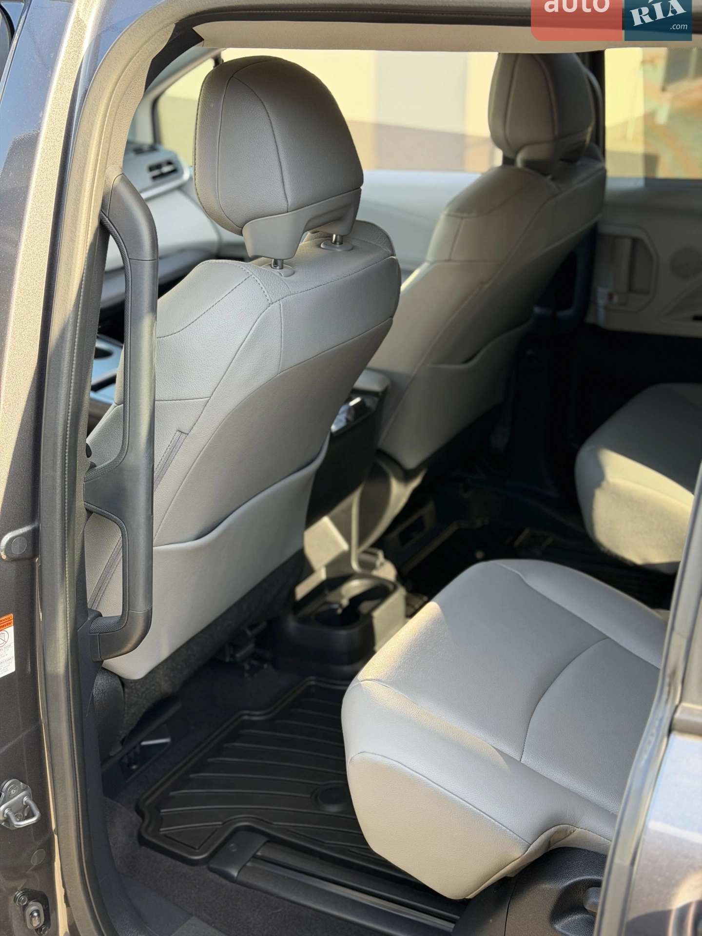 2025 Toyota Sienna - мініатюра 8