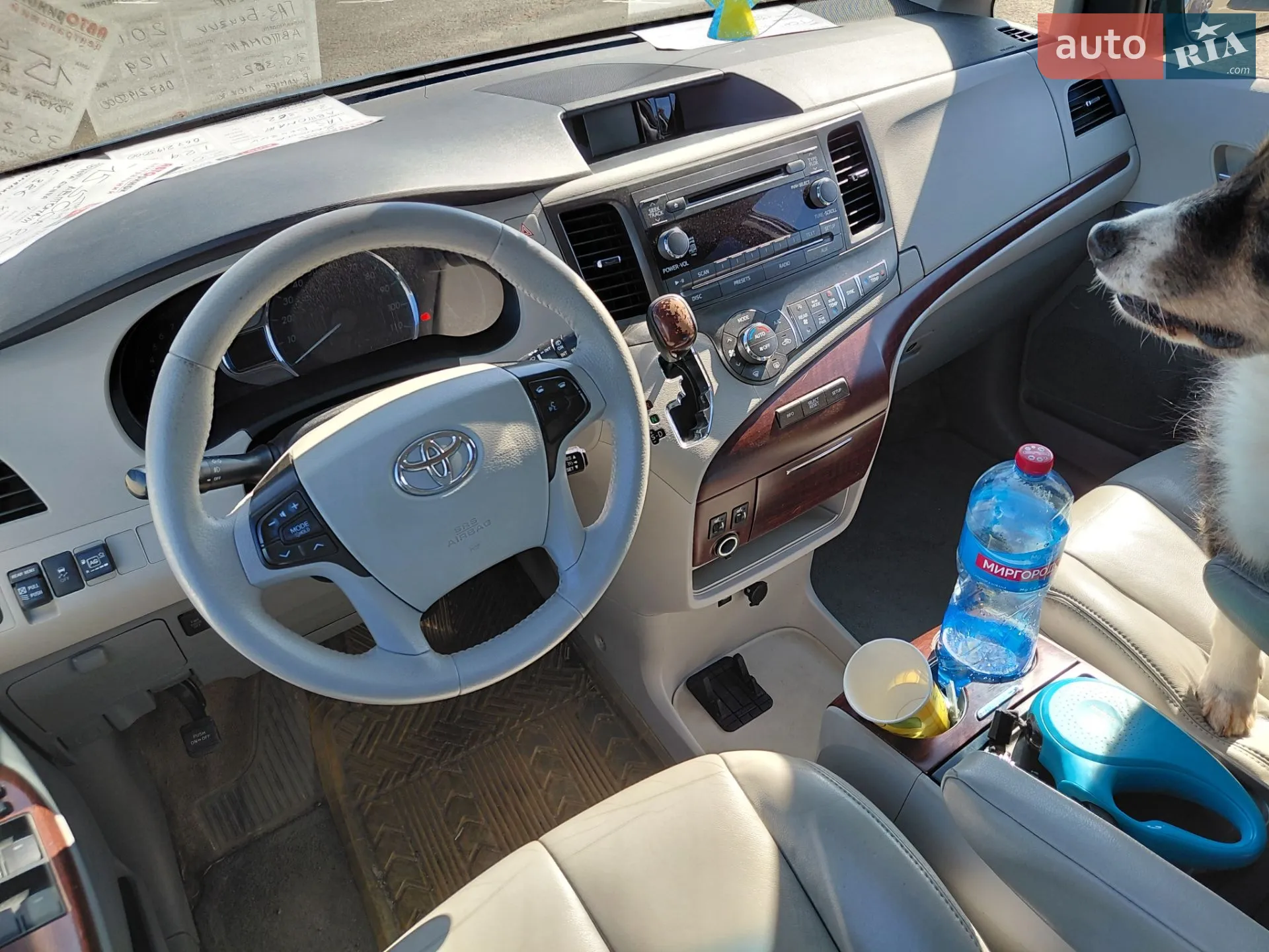 2014 Toyota Sienna - мініатюра 28