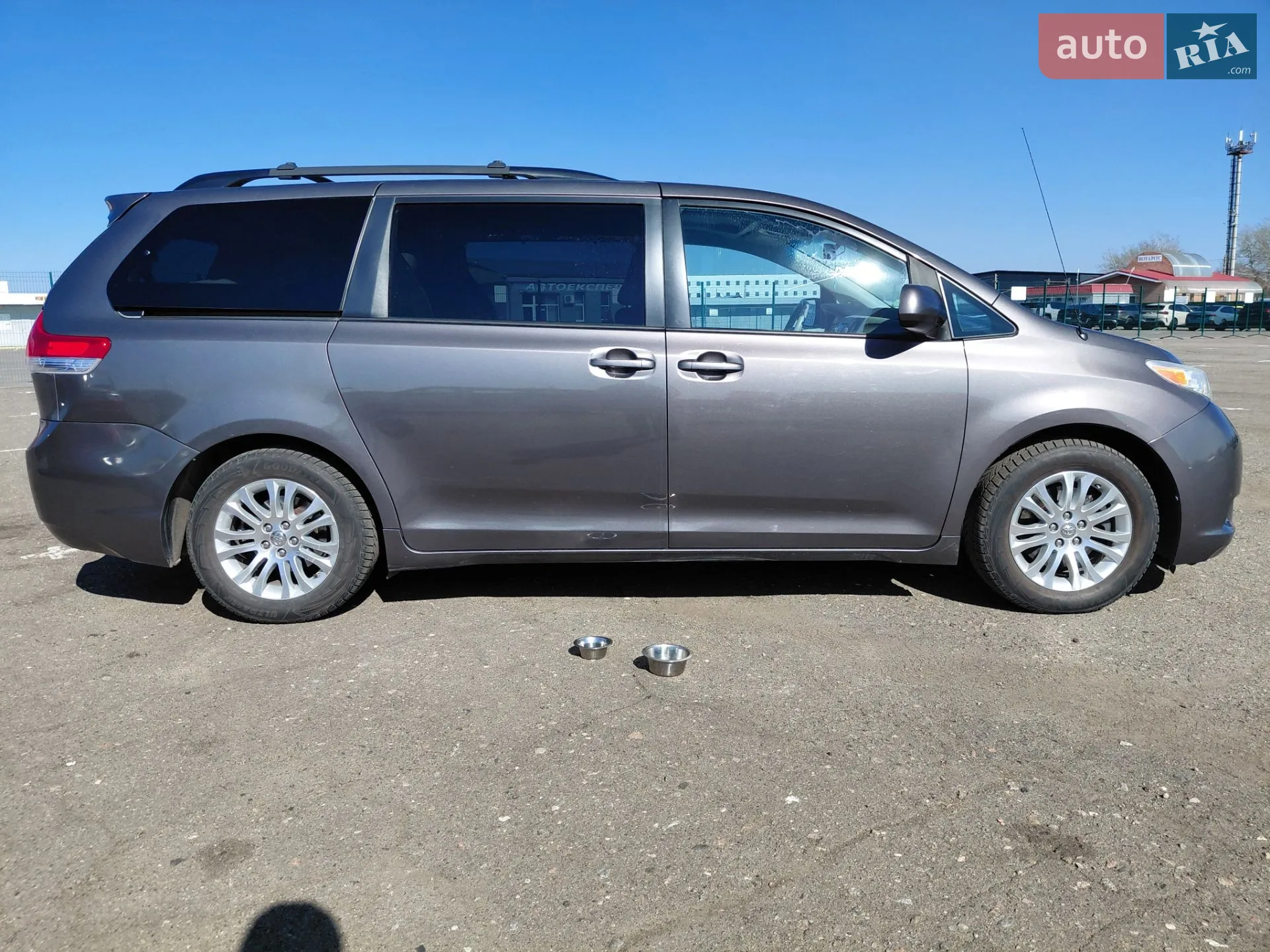 2014 Toyota Sienna - мініатюра 41