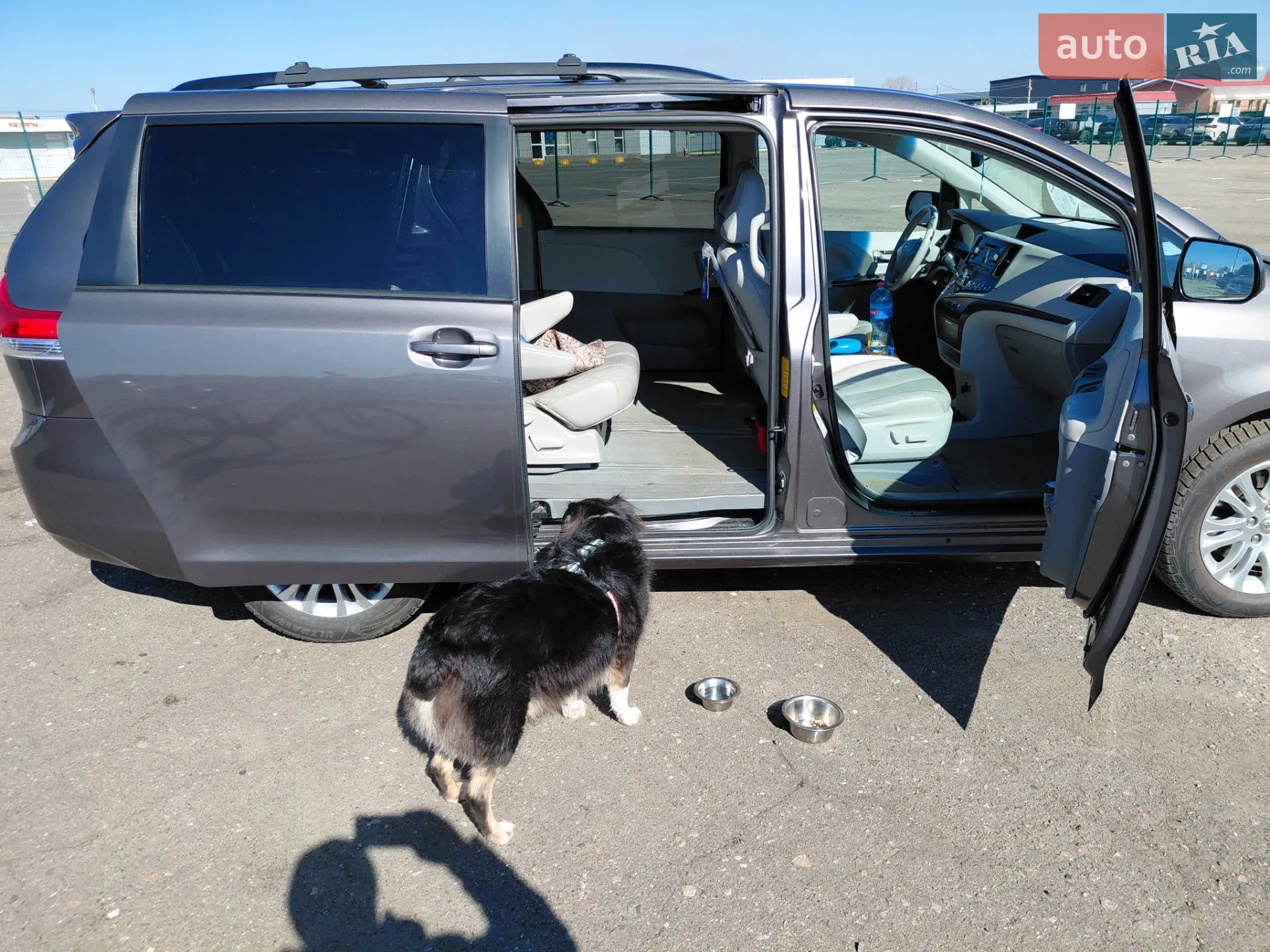 2014 Toyota Sienna - мініатюра 43