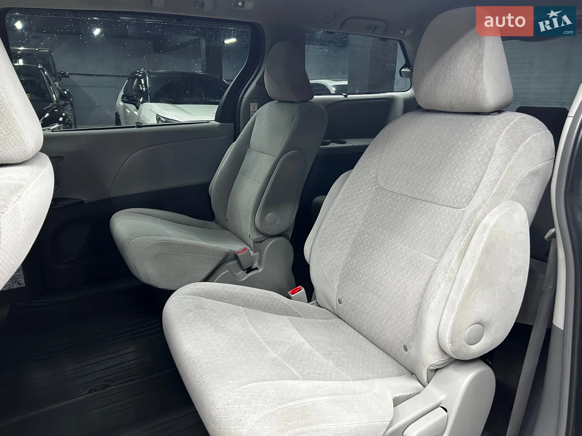 2015 Toyota Sienna - мініатюра 27