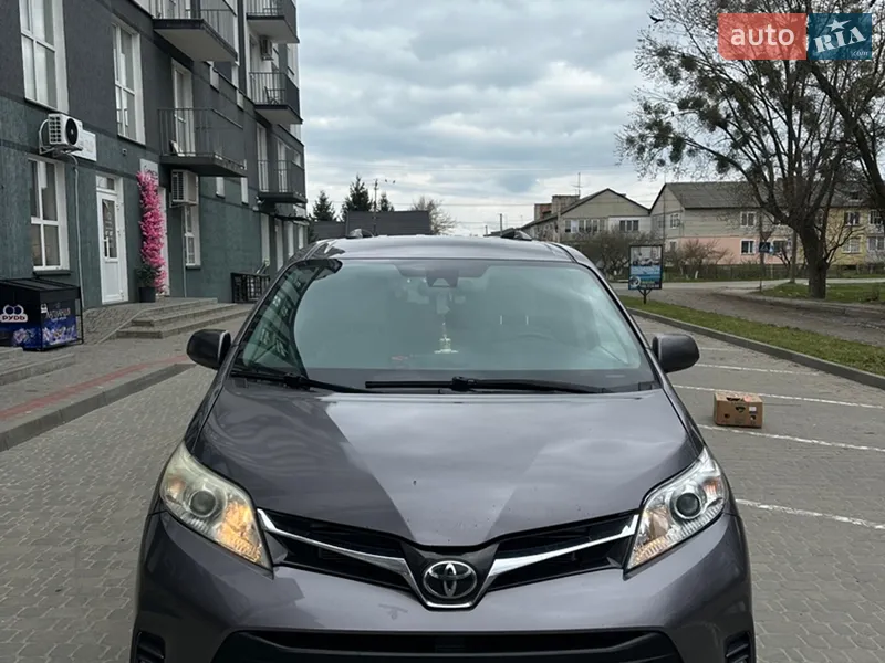 Toyota Sienna