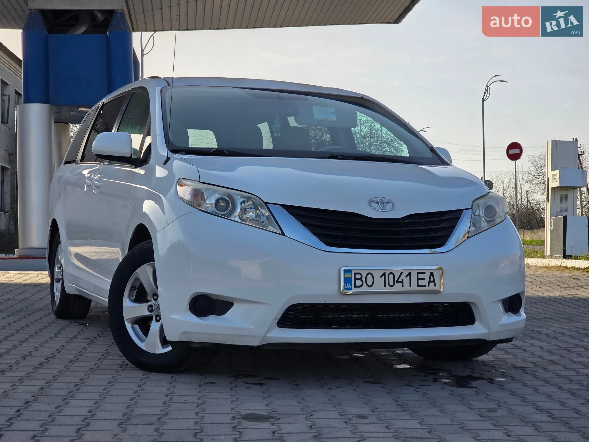 2013 Toyota Sienna - мініатюра 25