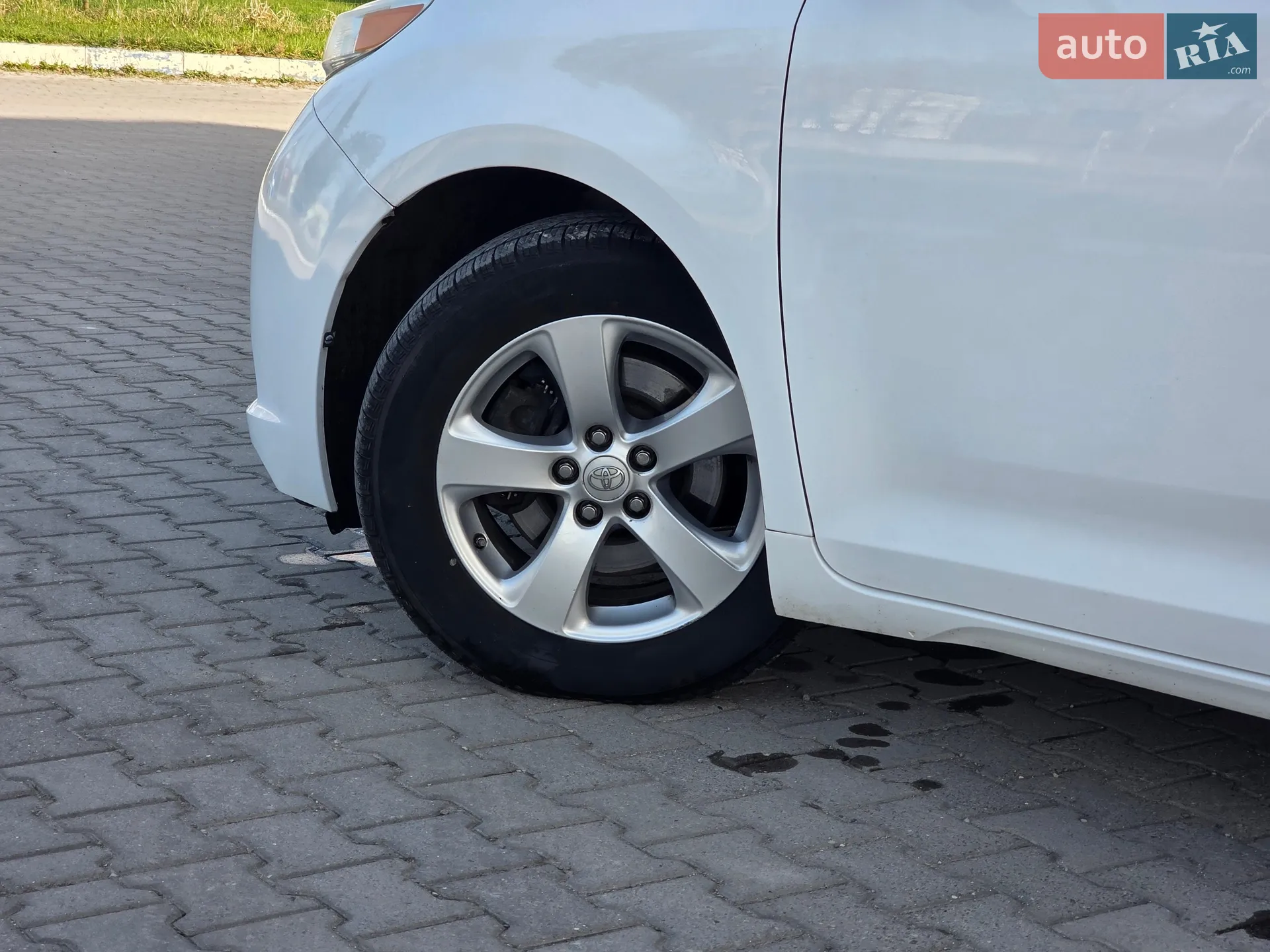 2013 Toyota Sienna - мініатюра 28