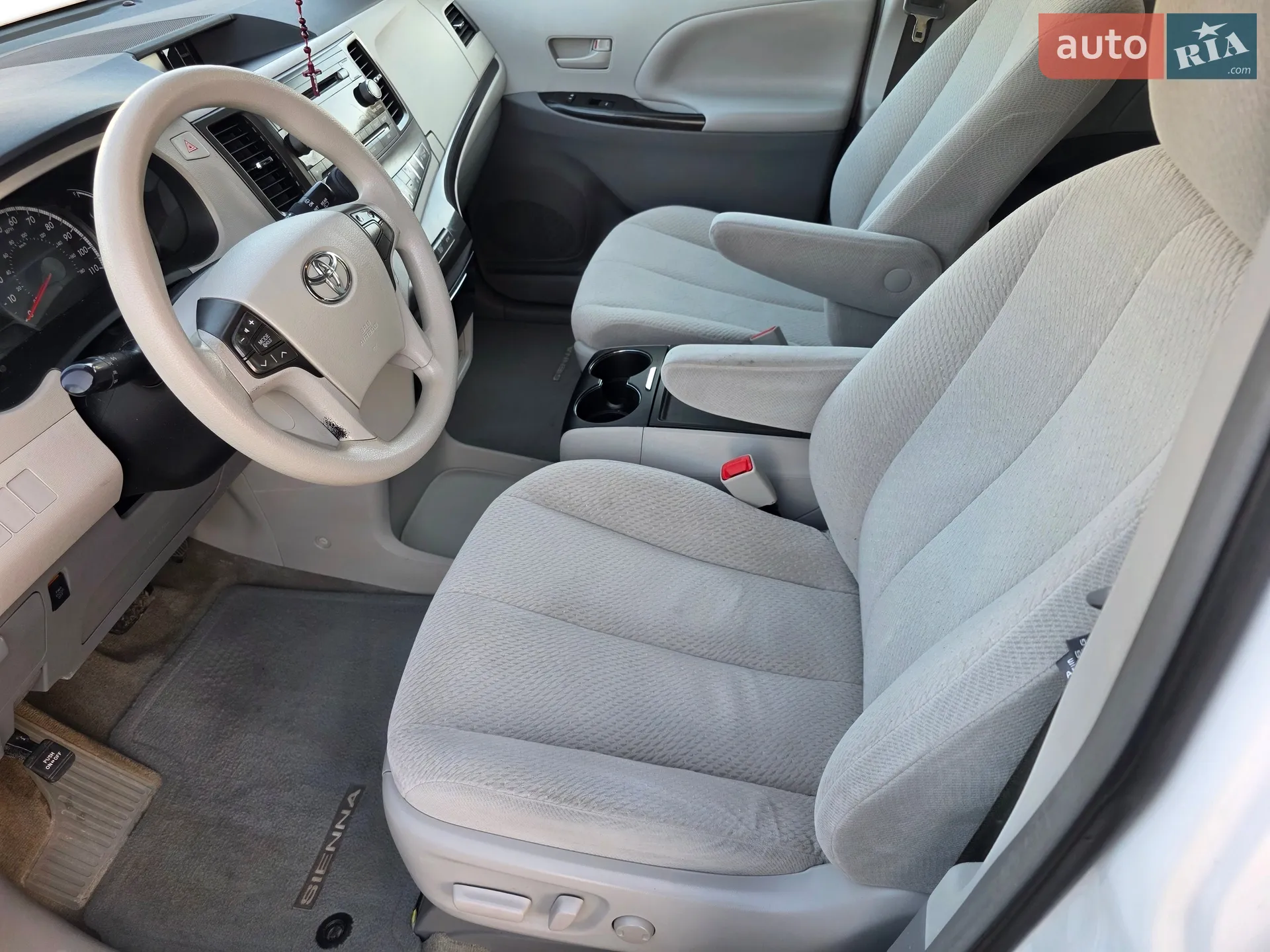2013 Toyota Sienna - мініатюра 47