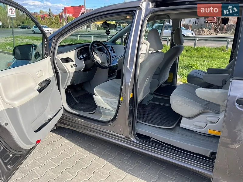 Toyota Sienna 2011 VIN 5TDKA3DC7CS009842 фото оголошення 24 з 76