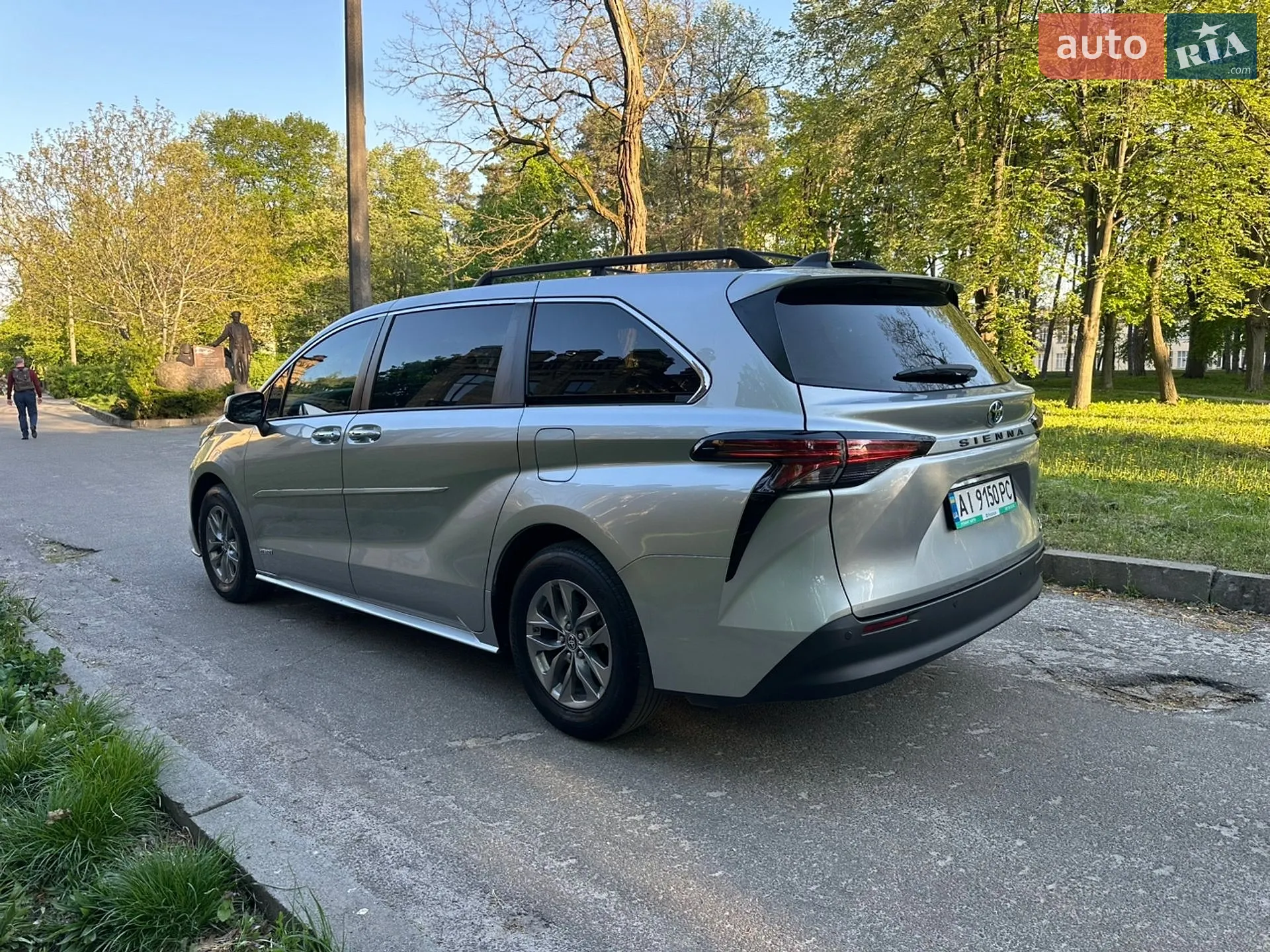 2020 Toyota Sienna - мініатюра 3