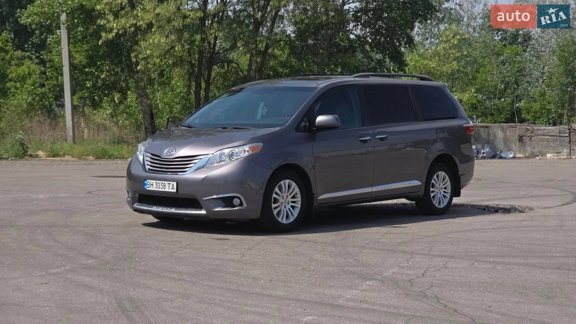 2015 Toyota Sienna - мініатюра 6