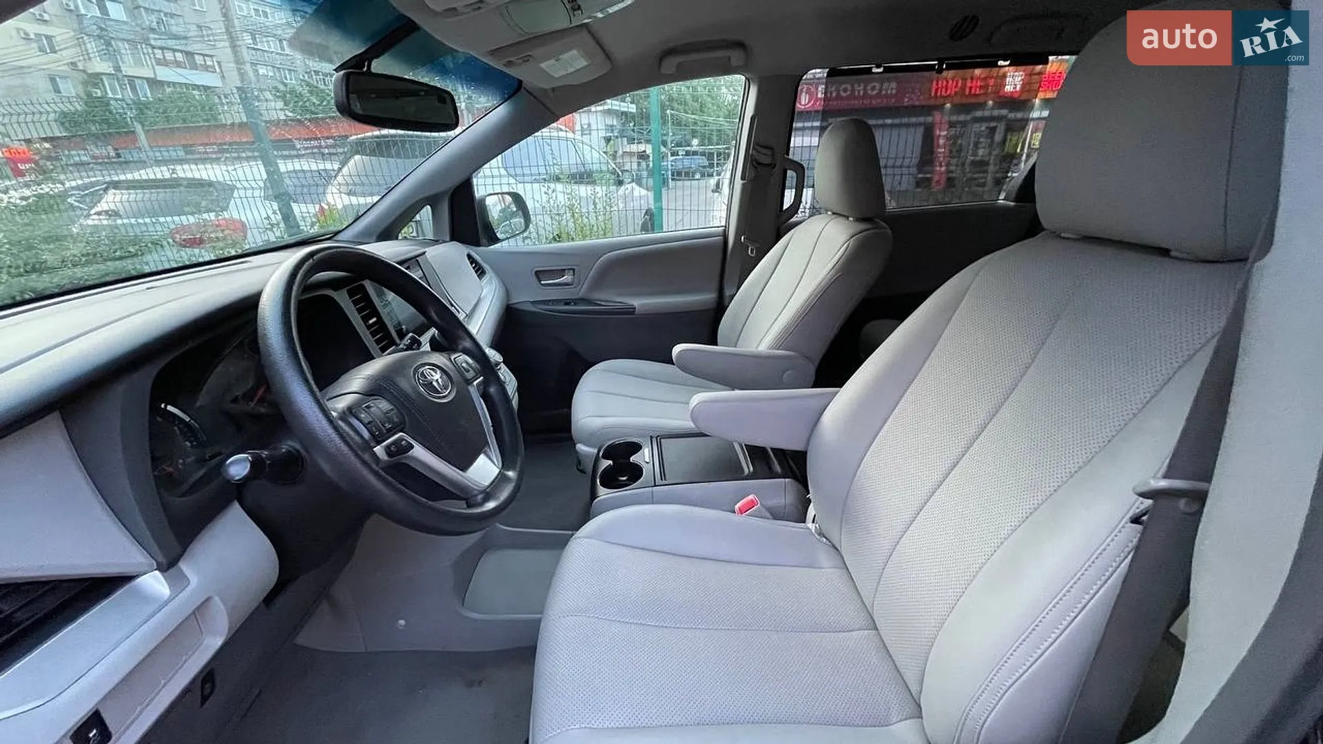 2015 Toyota Sienna - мініатюра 7