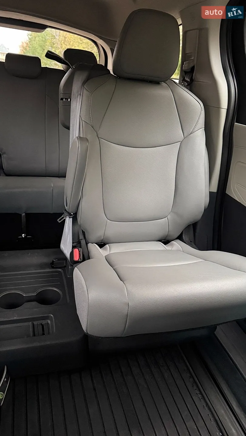 2024 Toyota Sienna - мініатюра 12