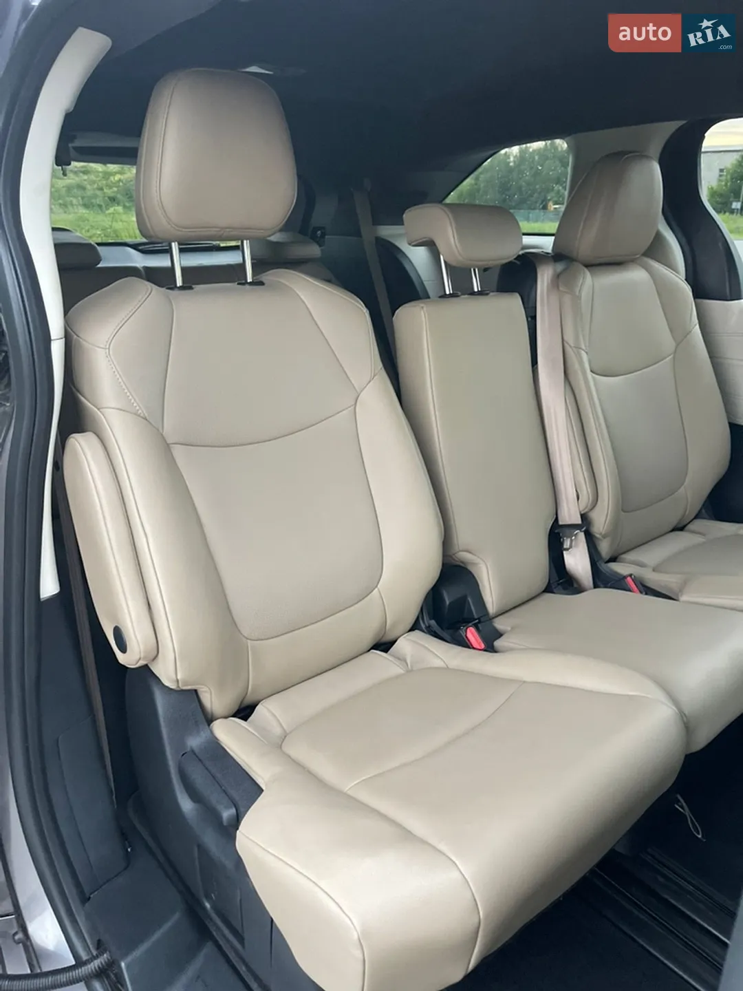 2021 Toyota Sienna - мініатюра 19