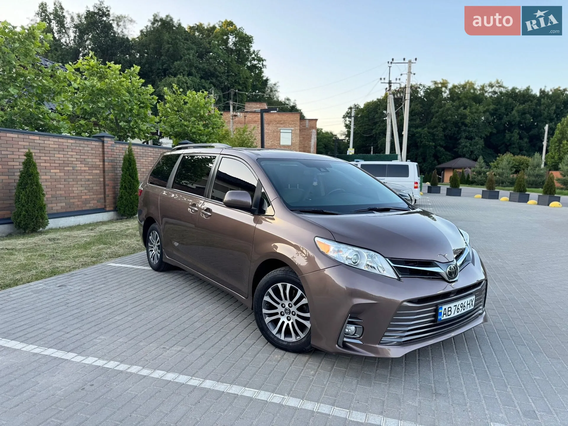 2019 Toyota Sienna - мініатюра 5