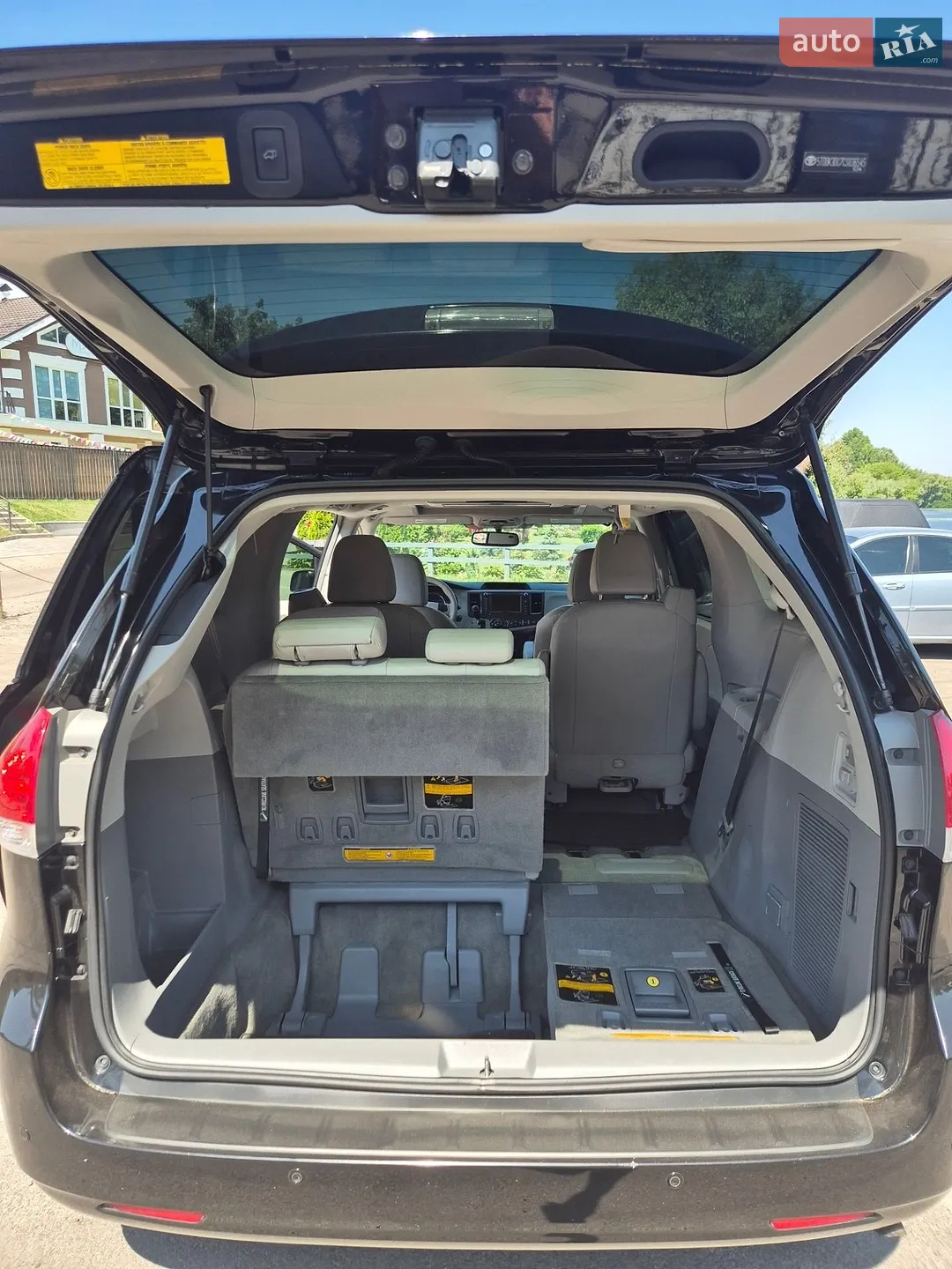 2012 Toyota Sienna - мініатюра 15