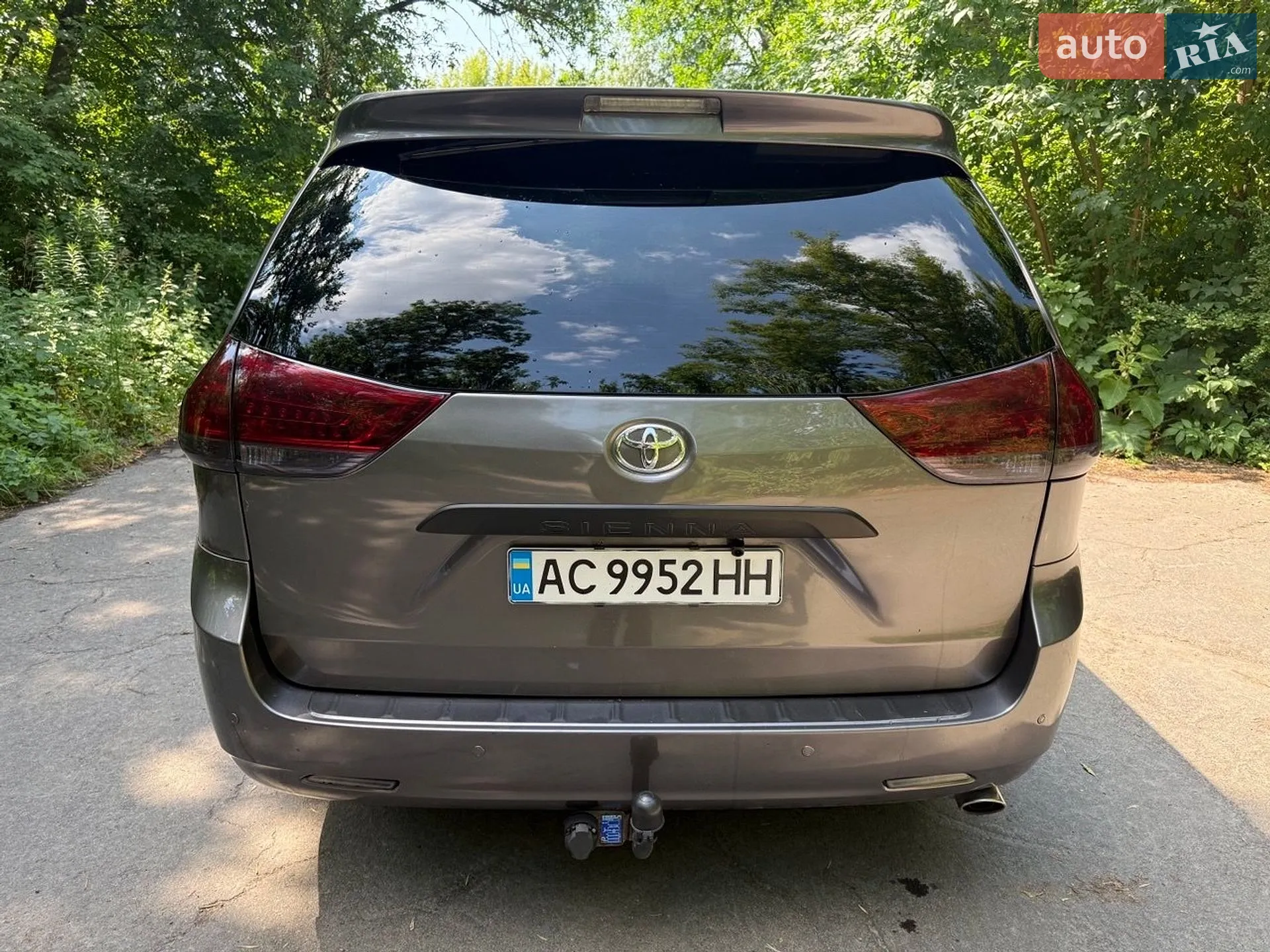 2010 Toyota Sienna - мініатюра 6