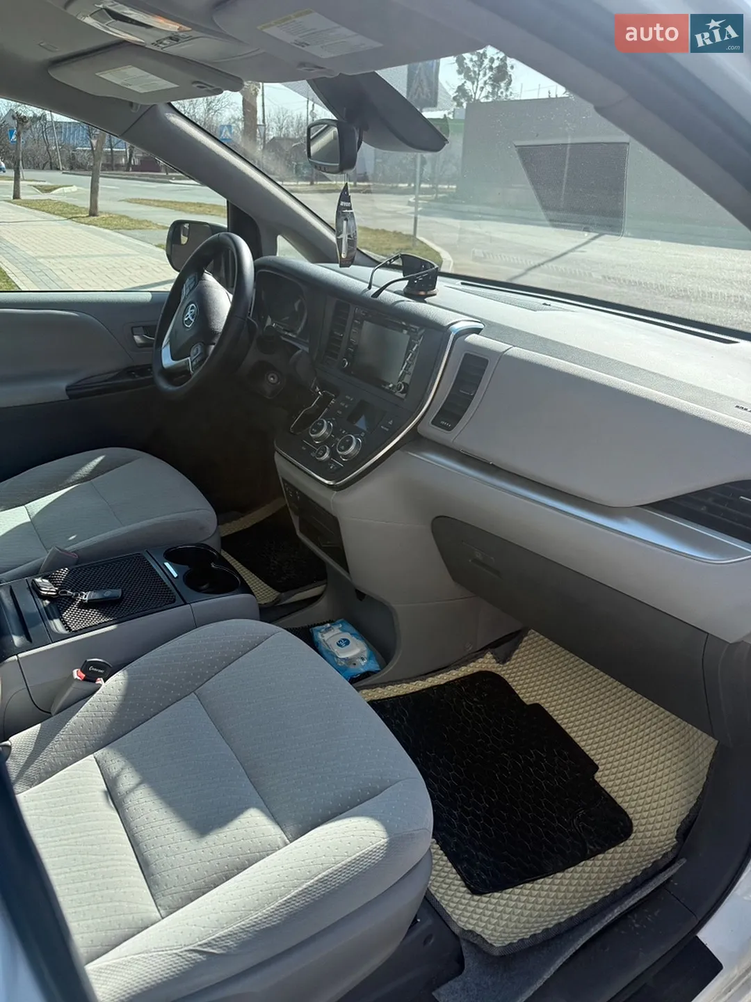 2018 Toyota Sienna - мініатюра 8