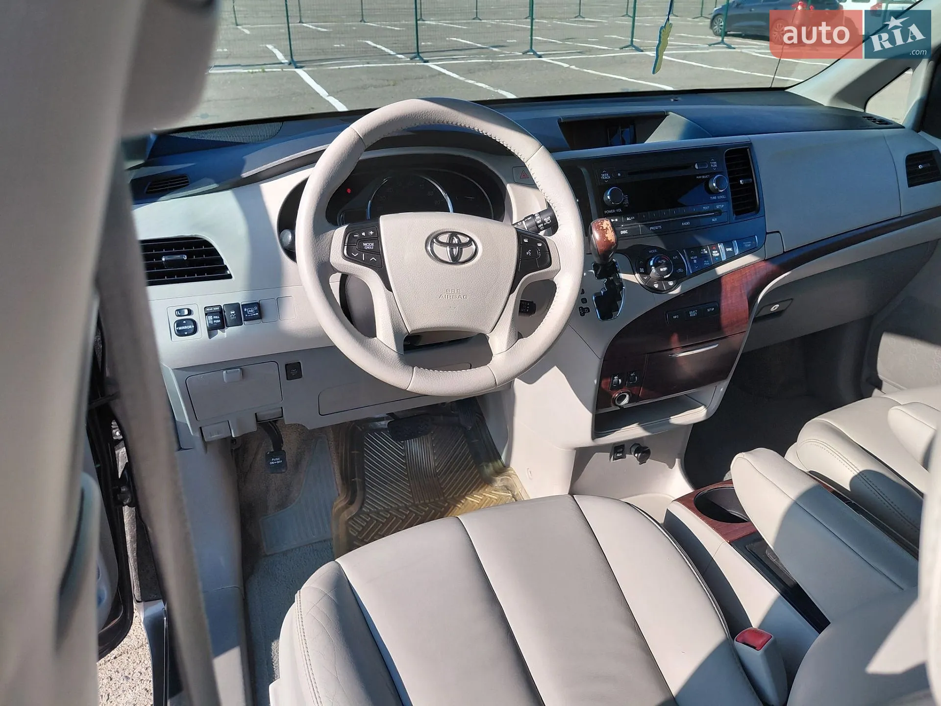 2014 Toyota Sienna - мініатюра 72