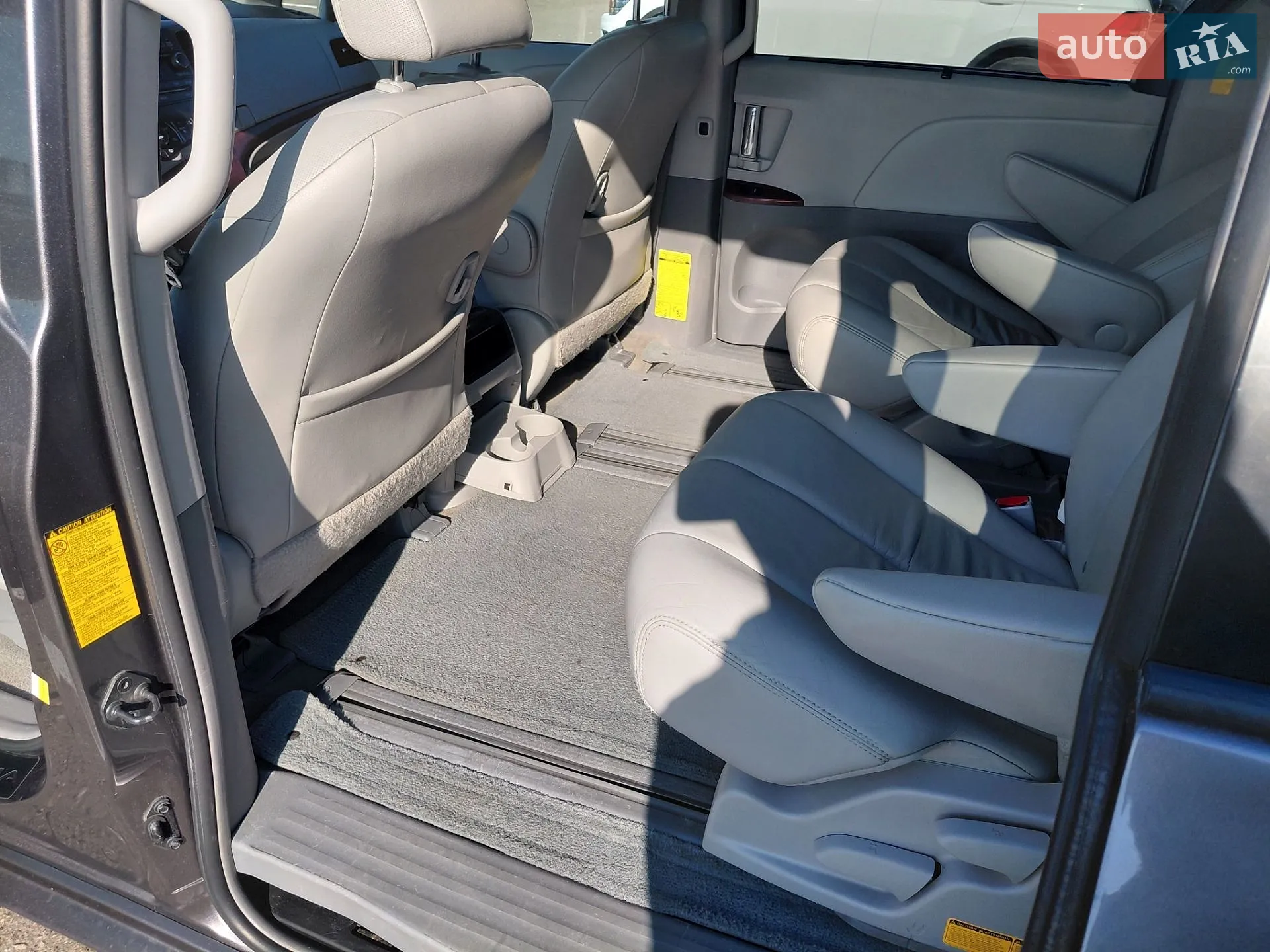 2014 Toyota Sienna - мініатюра 74