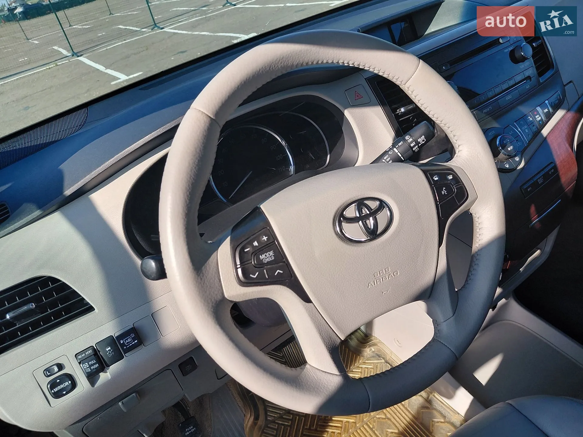 2014 Toyota Sienna - мініатюра 78