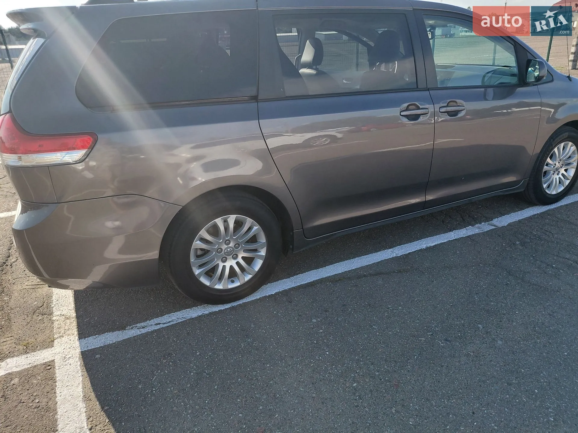 2014 Toyota Sienna - мініатюра 70