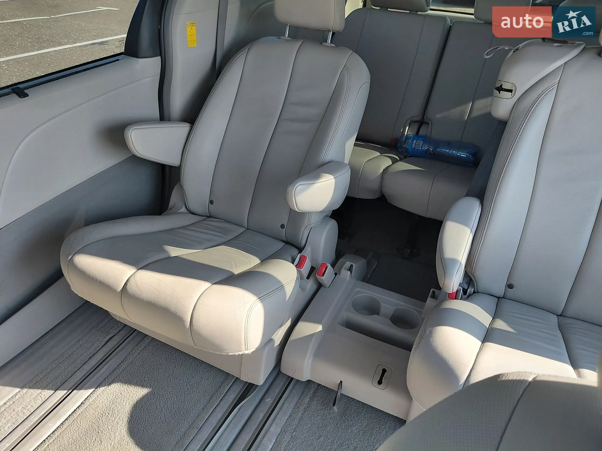 2014 Toyota Sienna - мініатюра 83