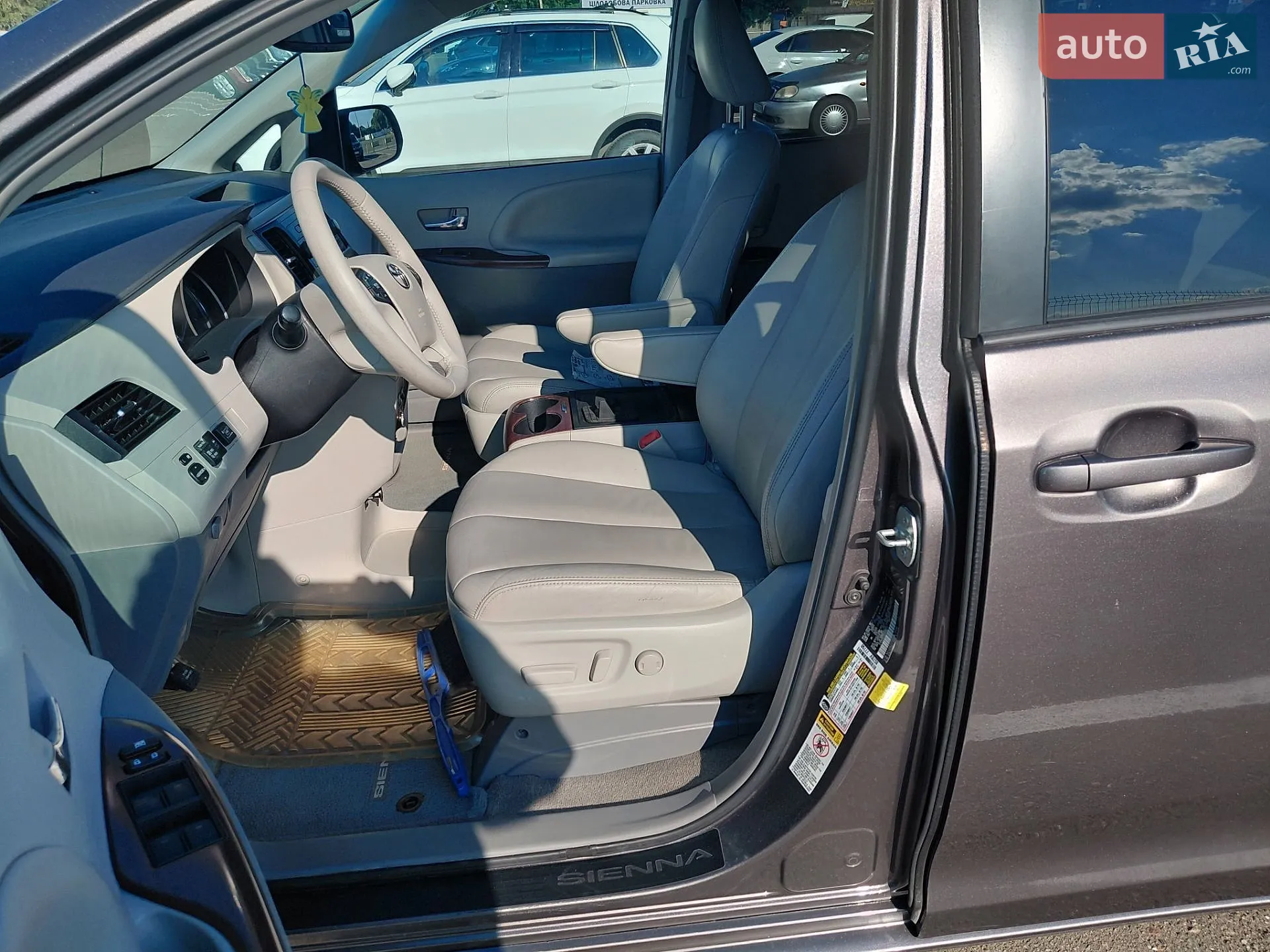 2014 Toyota Sienna - мініатюра 85