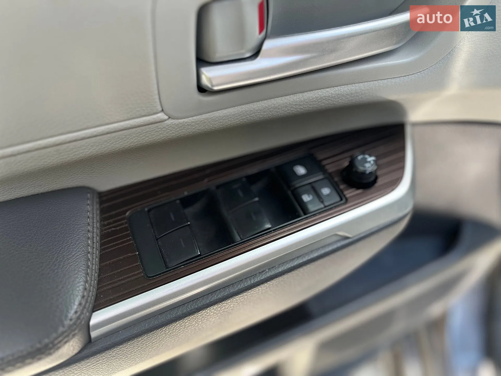 2023 Toyota Sienna - мініатюра 12