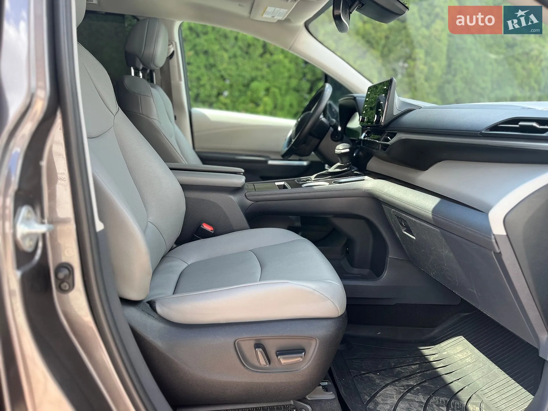 2023 Toyota Sienna - мініатюра 31