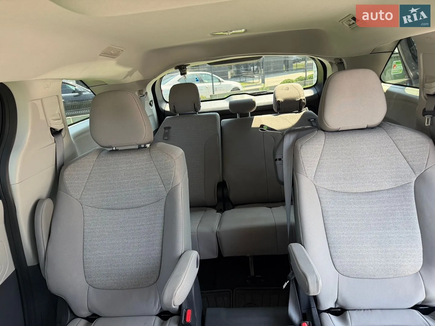 2024 Toyota Sienna - мініатюра 9