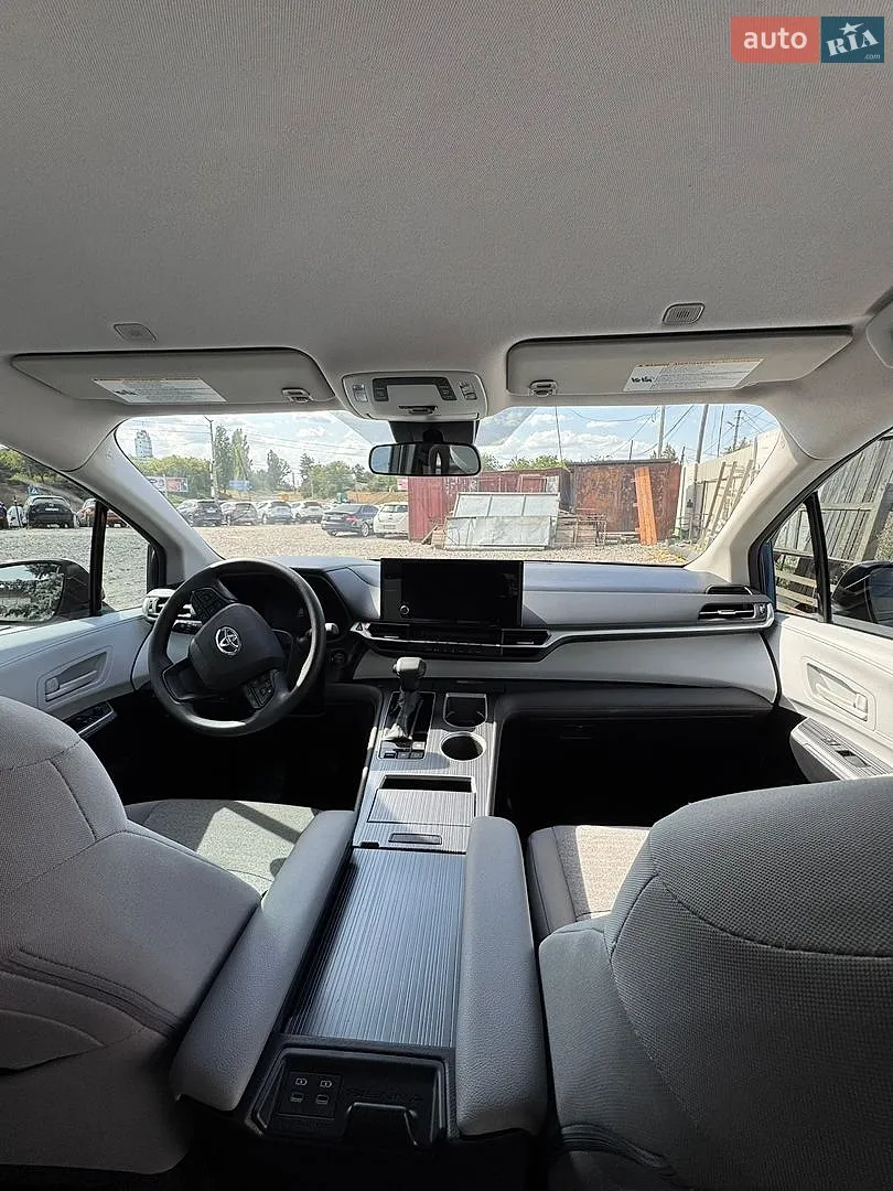 2025 Toyota Sienna - мініатюра 11
