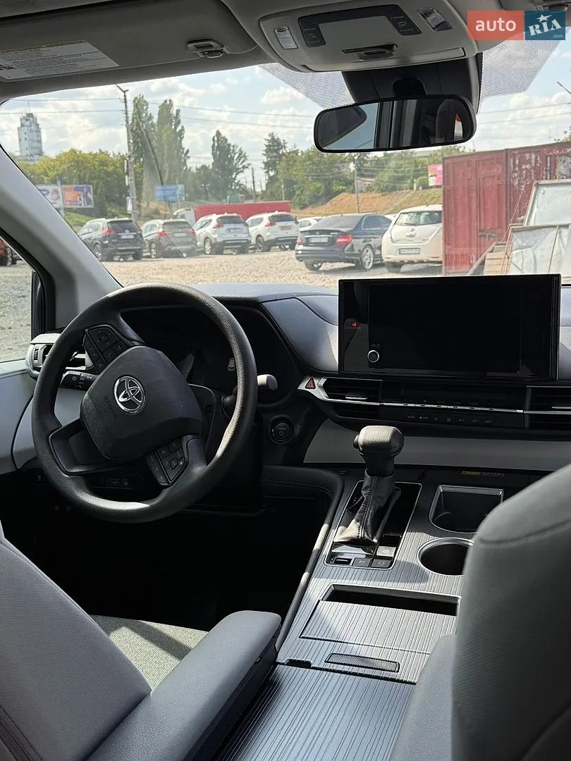2025 Toyota Sienna - мініатюра 12
