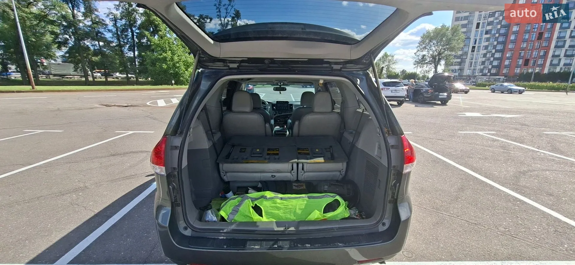 2014 Toyota Sienna - мініатюра 6