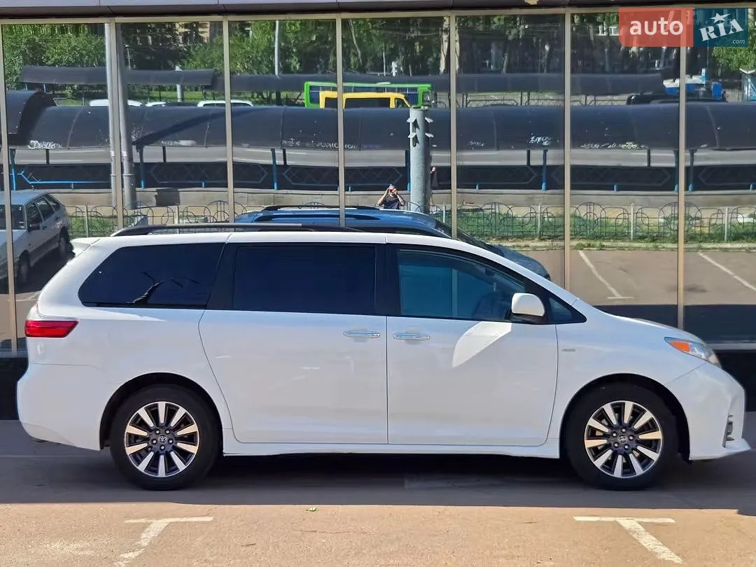 2019 Toyota Sienna - мініатюра 4