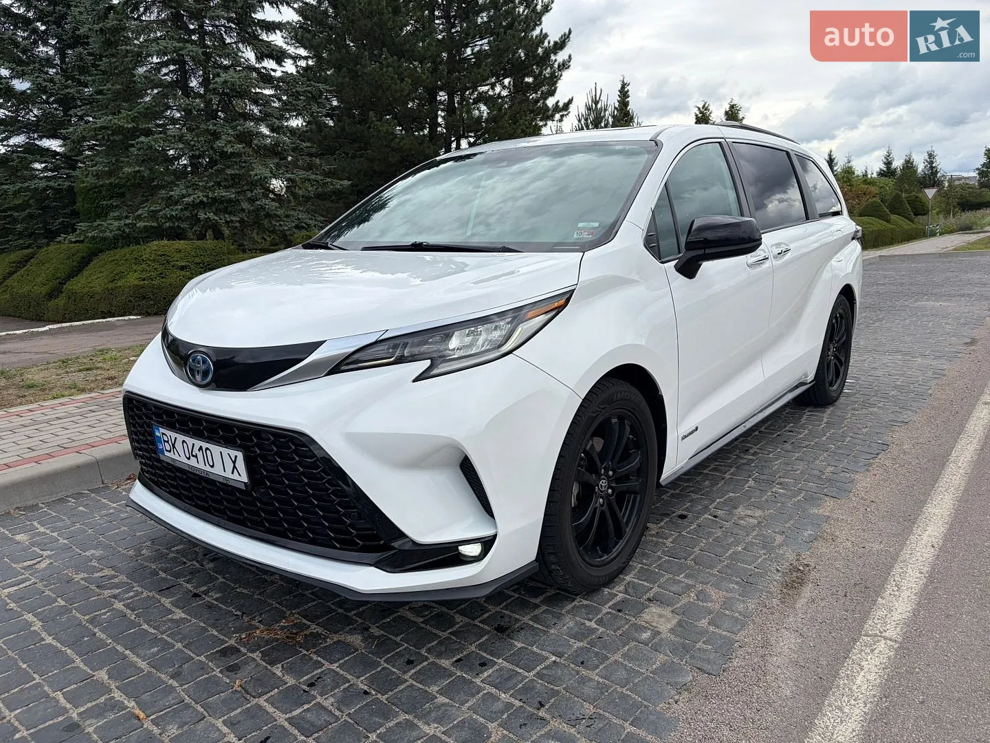 2020 Toyota Sienna - фото 1