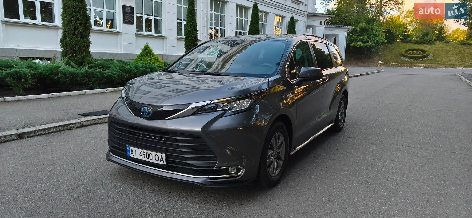 2023 Toyota Sienna - мініатюра 2