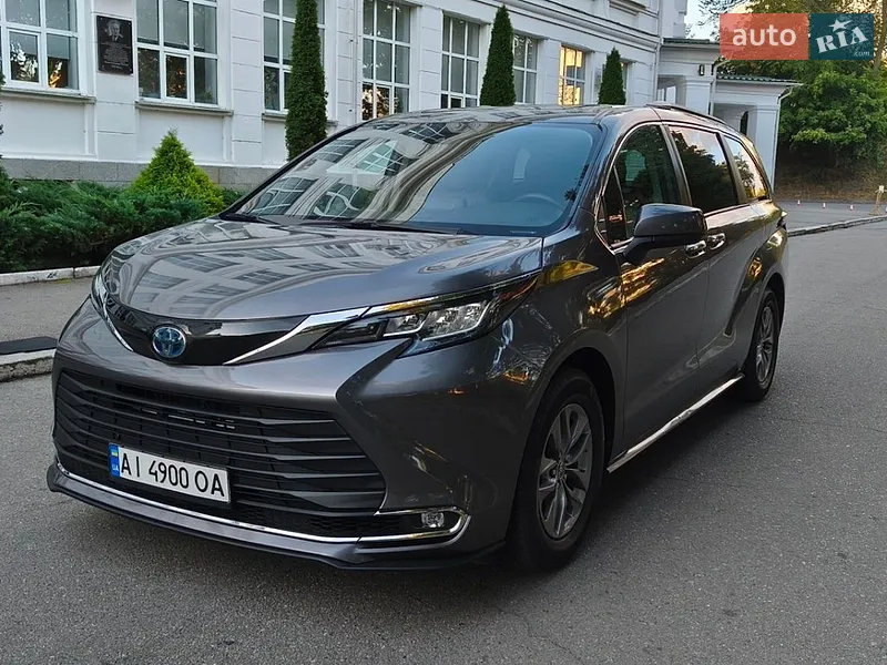 Toyota Sienna 2023