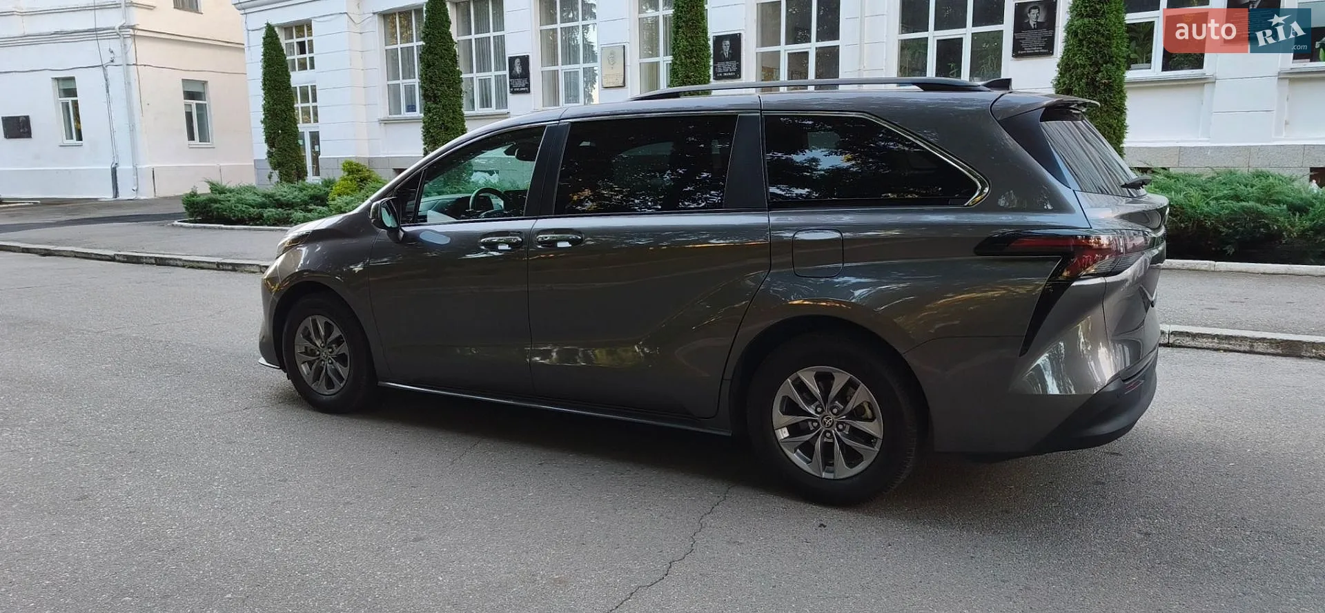 2023 Toyota Sienna - мініатюра 12