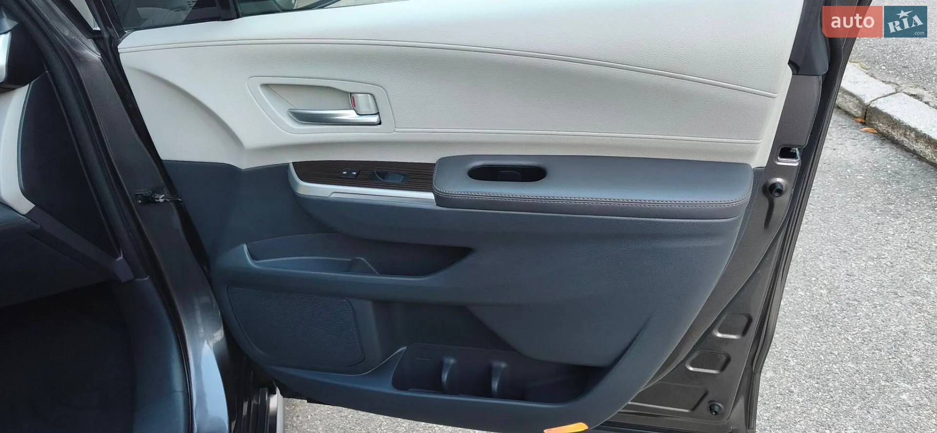 2023 Toyota Sienna - мініатюра 18