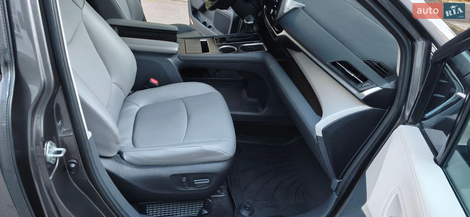 2023 Toyota Sienna - мініатюра 17