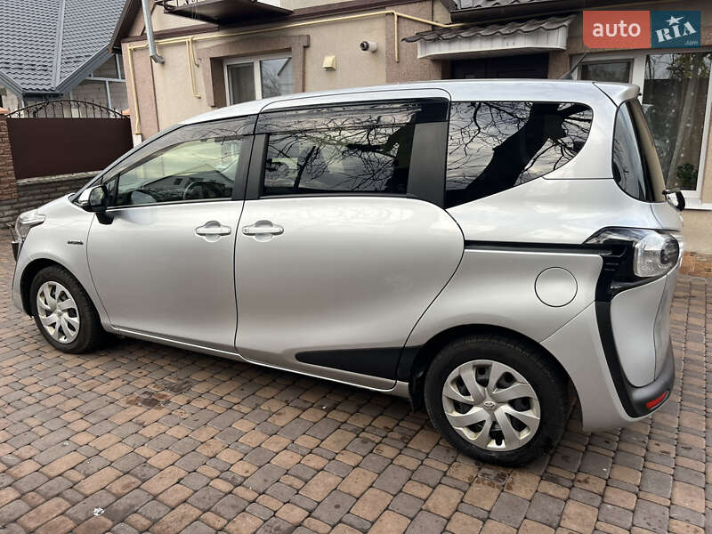 Минивэн Toyota Sienta 2018 в Белой Церкви